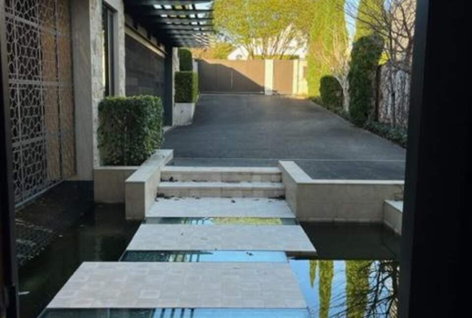 The Crescent Villa - Auckland, New Zealand