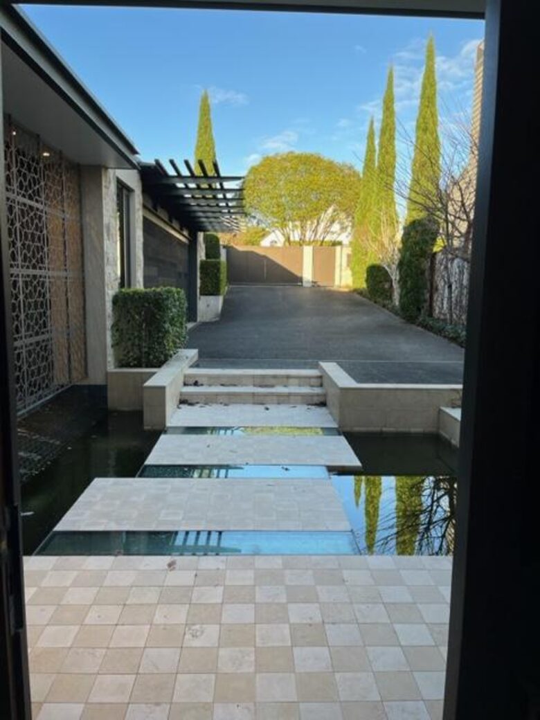 The Crescent Villa - Auckland, New Zealand