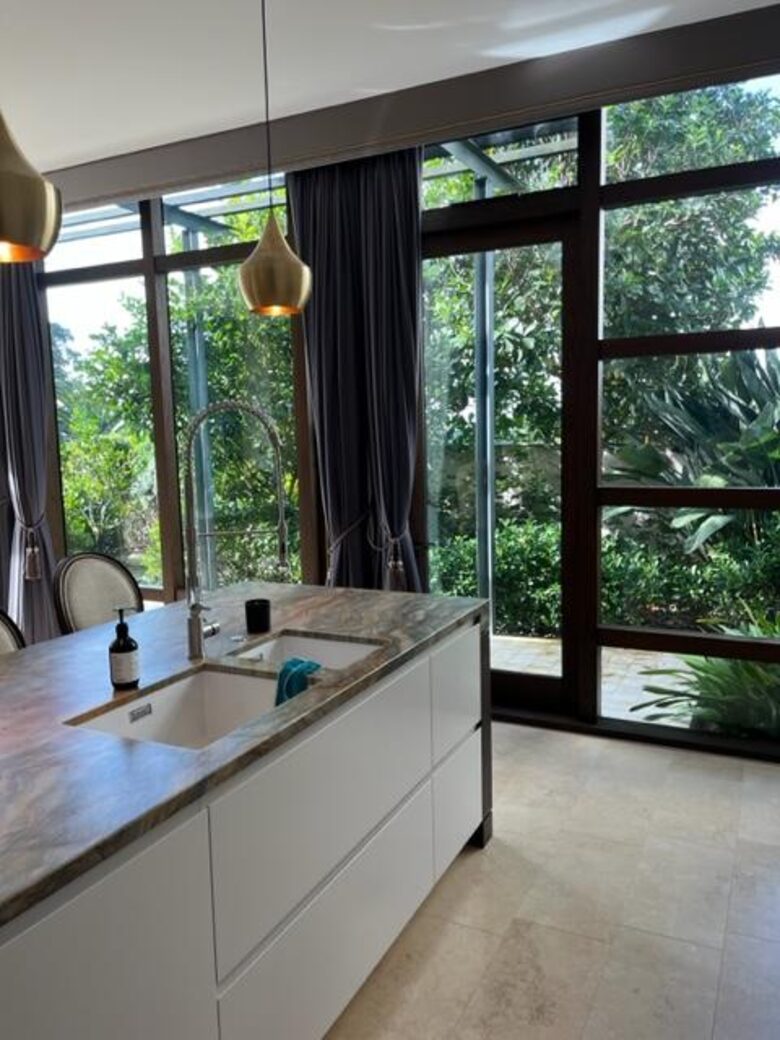 The Crescent Villa - Auckland, New Zealand