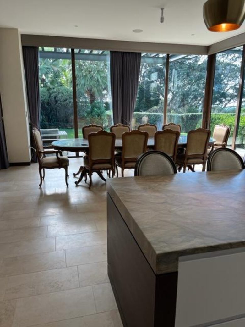 The Crescent Villa - Auckland, New Zealand