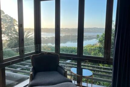 The Crescent Villa - Auckland, New Zealand