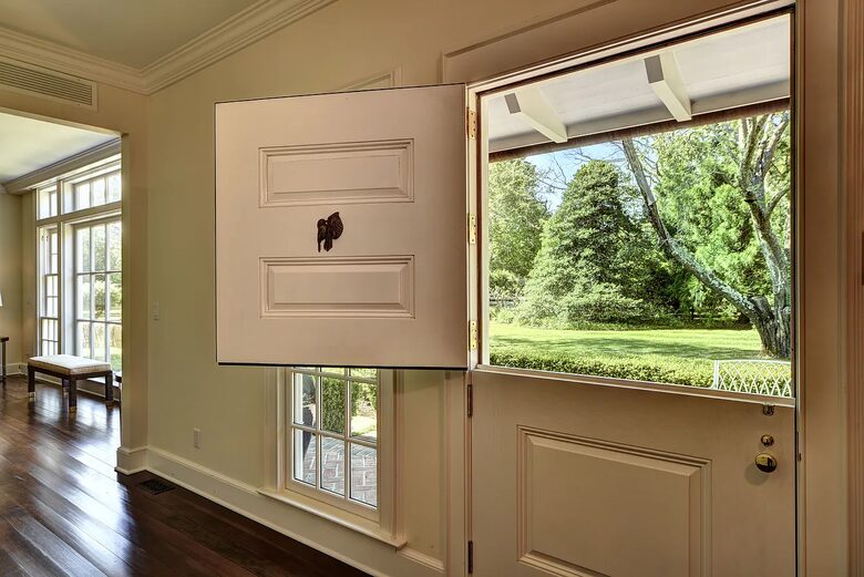 Hamptons Luxury House with Pool/Hot tub and Mature Garden 8 min walk to Beach - East Hampton, New York