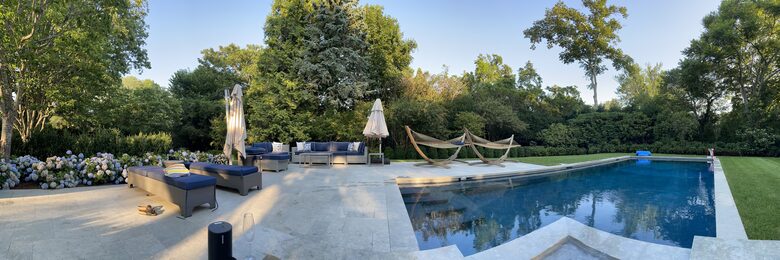 Hamptons Luxury House with Pool/Hot tub and Mature Garden 8 min walk to Beach - East Hampton, New York