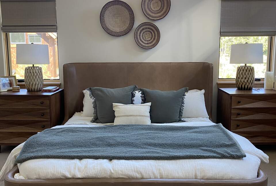 Mountain Modern Home Minutes From Ski Resorts and Lake Tahoe - Truckee, California