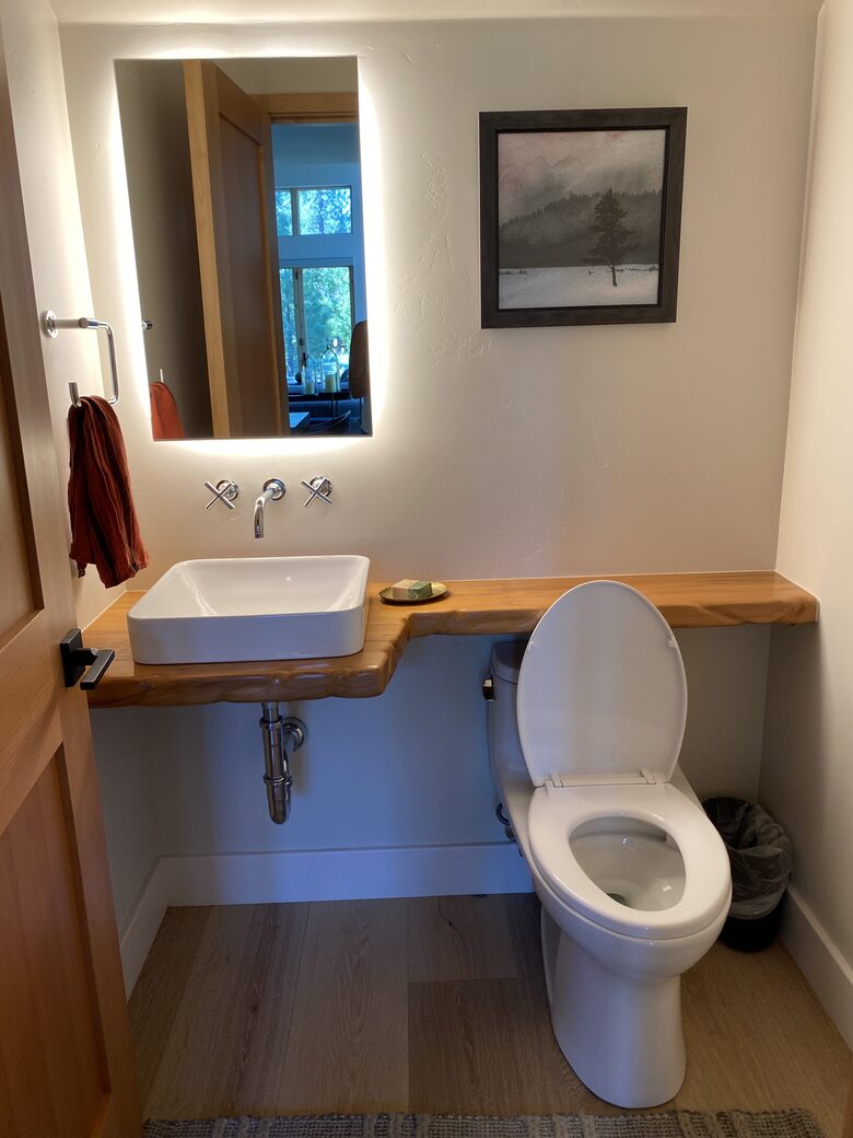 Mountain Modern Home Minutes From Ski Resorts and Lake Tahoe - Truckee, California