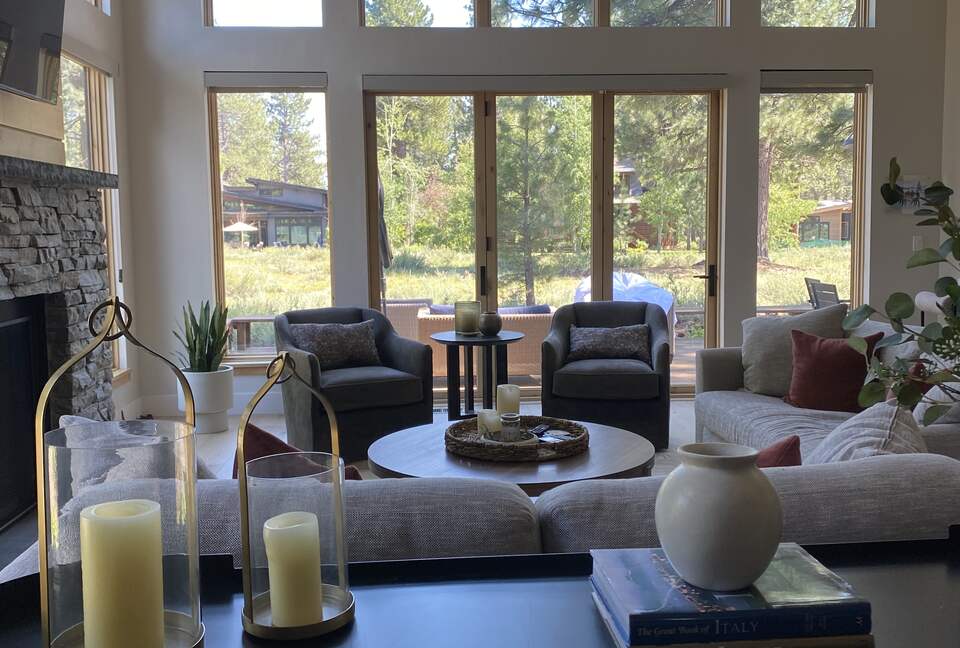 Mountain Modern Home Minutes From Ski Resorts and Lake Tahoe - Truckee, California