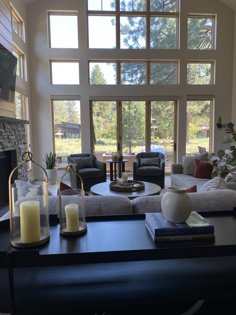 Mountain Modern Home Minutes From Ski Resorts and Lake Tahoe - Truckee, California