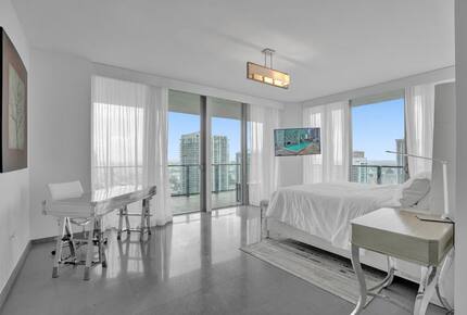 Brickell Luxury Condominium - Miami, Florida