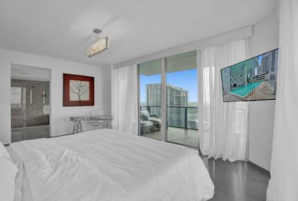 Brickell Luxury Condominium - Miami, Florida