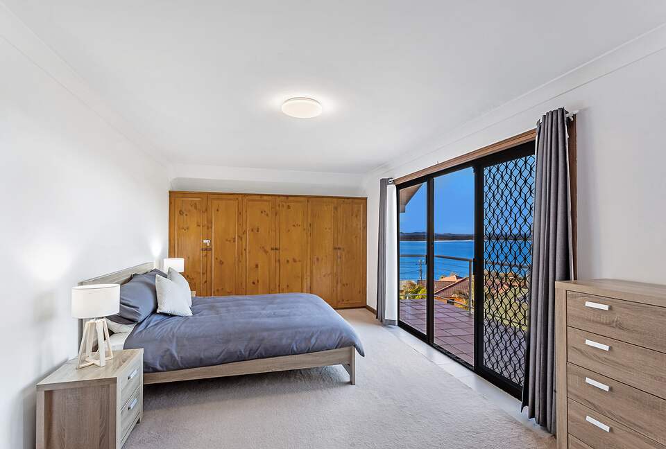 Pacific Waters | Port Stephens - Nelson Bay, Australia