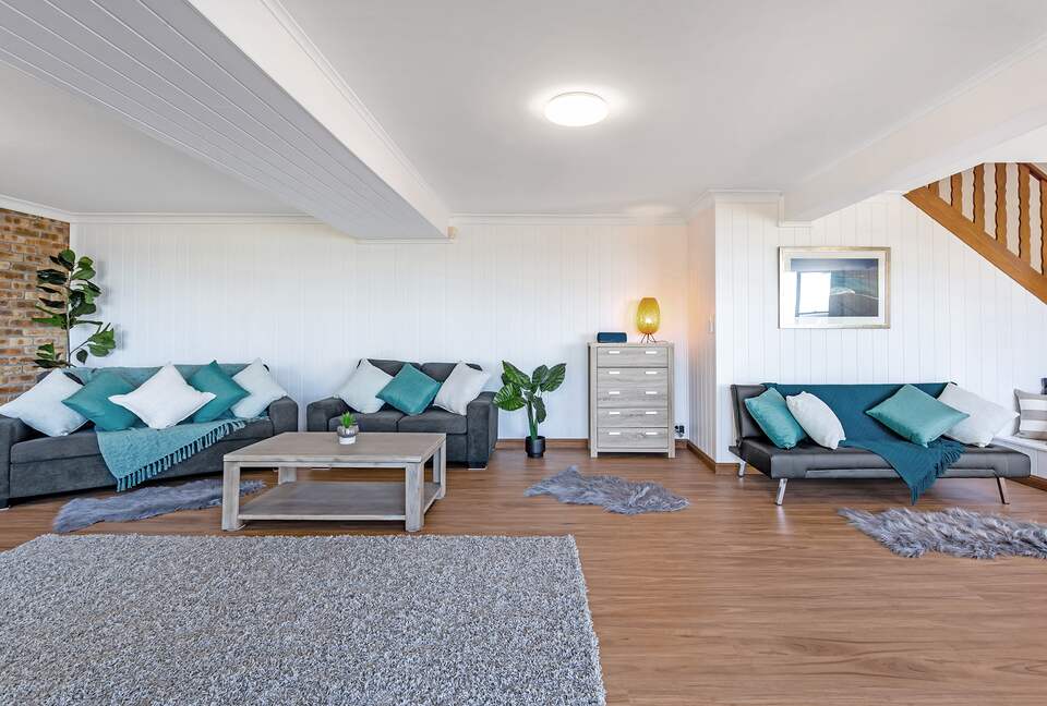 Pacific Waters | Port Stephens - Nelson Bay, Australia