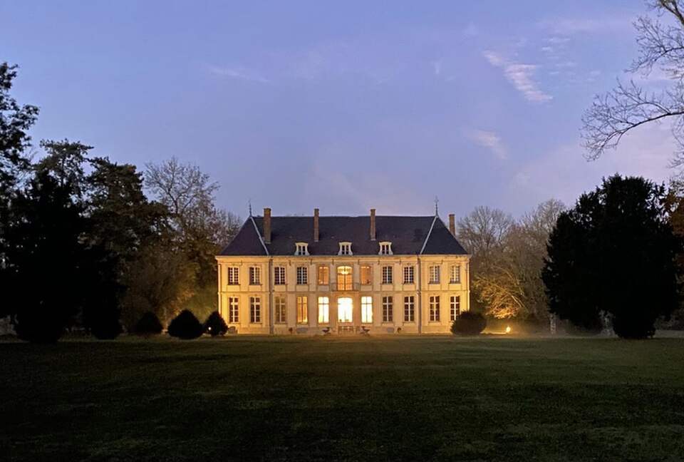 Château d'Isle-sur-Marne (R) - Isle sur Marne, France