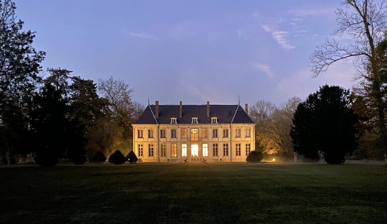 Château d'Isle-sur-Marne (R) - Isle sur Marne, France