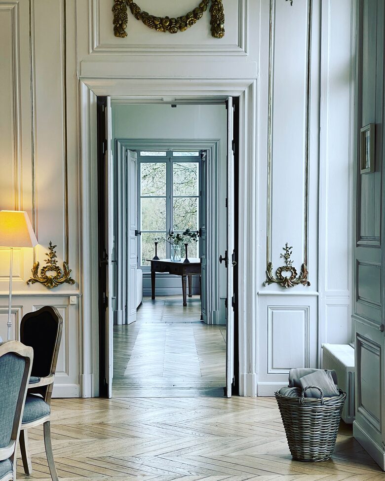 Château d'Isle-sur-Marne (R) - Isle sur Marne, France