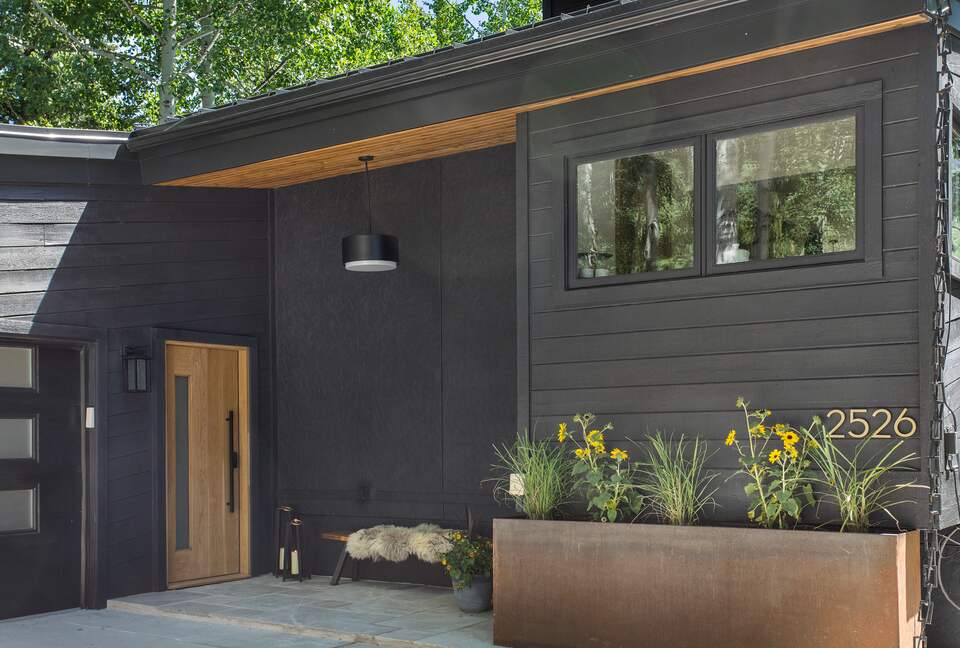 Beautifully Remodeled Mid-Century Modern Vail Home - Vail, Colorado