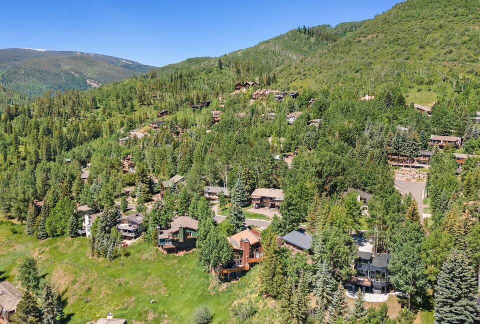 Beautifully Remodeled Mid-Century Modern Vail Home - Vail, Colorado