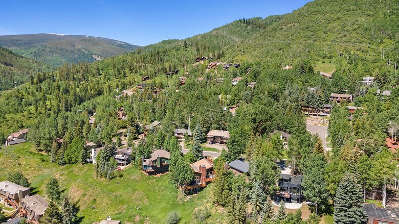 Beautifully Remodeled Mid-Century Modern Vail Home - Vail, Colorado