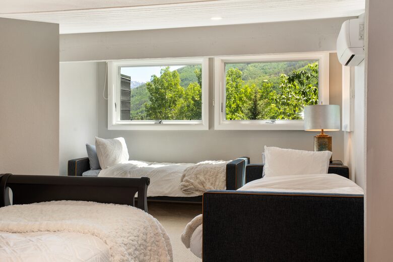 Beautifully Remodeled Mid-Century Modern Vail Home - Vail, Colorado