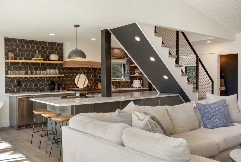 Beautifully Remodeled Mid-Century Modern Vail Home - Vail, Colorado