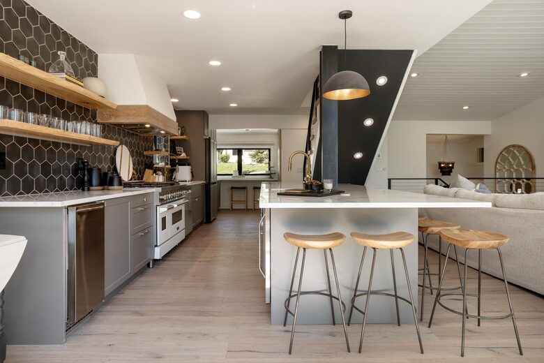 Beautifully Remodeled Mid-Century Modern Vail Home - Vail, Colorado