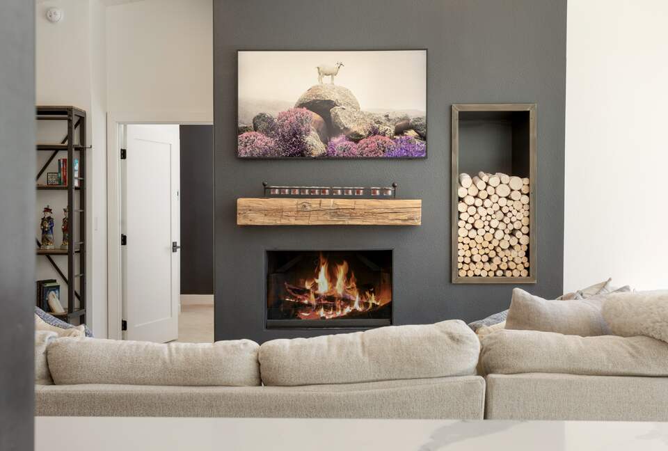 Beautifully Remodeled Mid-Century Modern Vail Home - Vail, Colorado