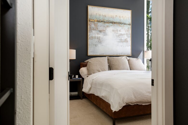 Beautifully Remodeled Mid-Century Modern Vail Home - Vail, Colorado