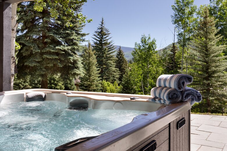 Beautifully Remodeled Mid-Century Modern Vail Home - Vail, Colorado