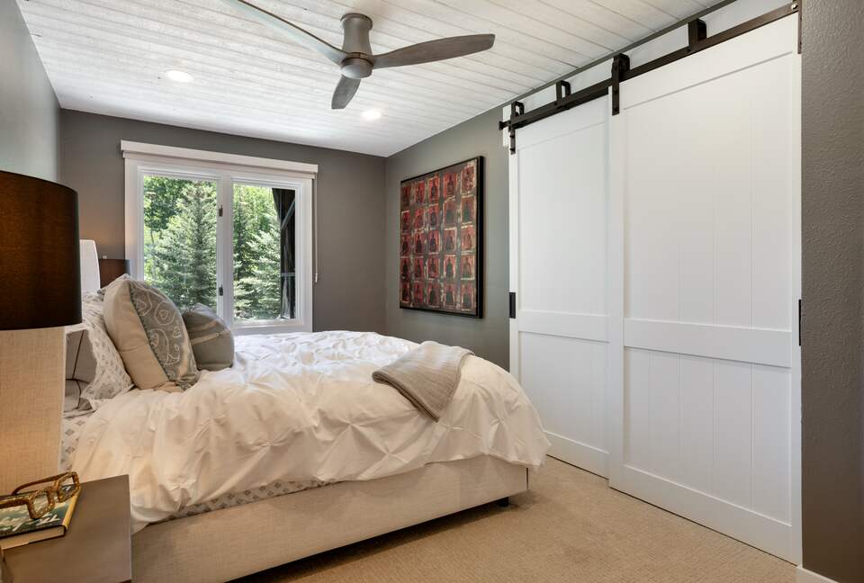 Beautifully Remodeled Mid-Century Modern Vail Home - Vail, Colorado