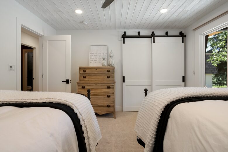 Beautifully Remodeled Mid-Century Modern Vail Home - Vail, Colorado