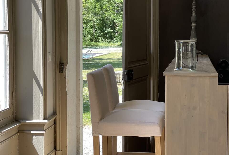 Château d'Isle-sur-Marne (R) - Isle sur Marne, France