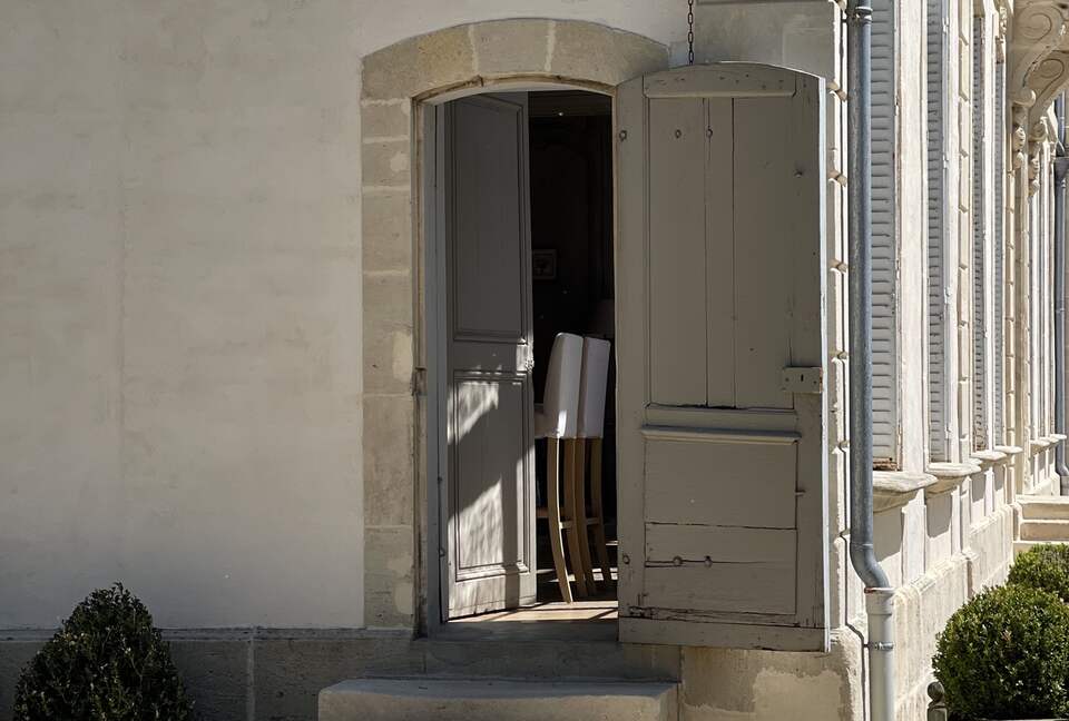 Château d'Isle-sur-Marne (R) - Isle sur Marne, France