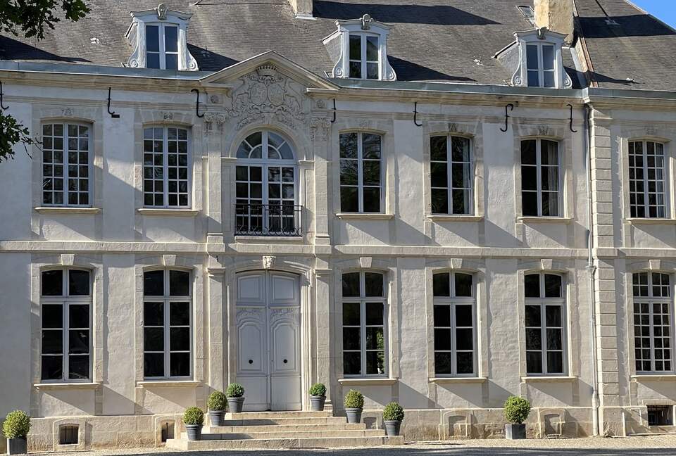 Château d'Isle-sur-Marne (R) - Isle sur Marne, France
