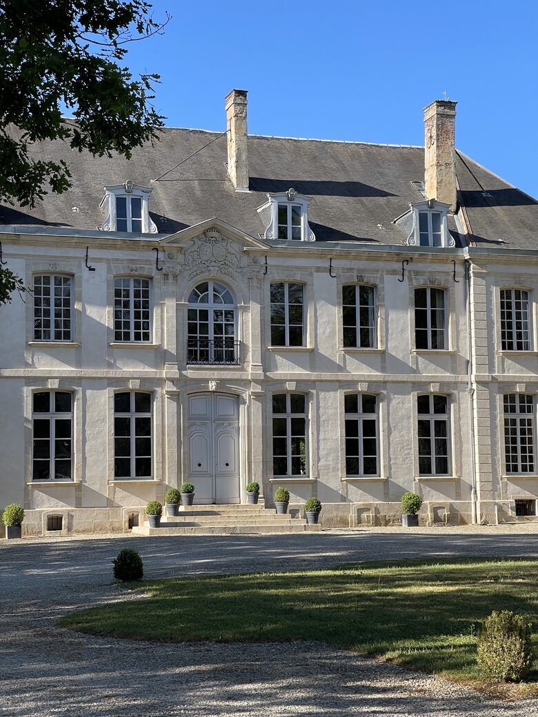 Château d'Isle-sur-Marne (R) - Isle sur Marne, France