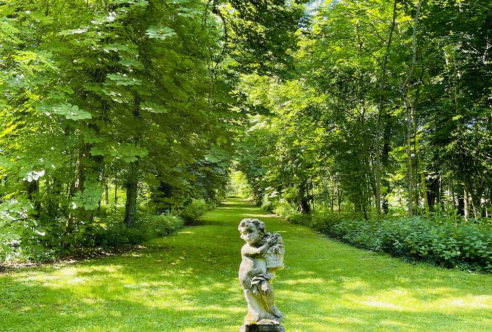 Château d'Isle-sur-Marne (R) - Isle sur Marne, France