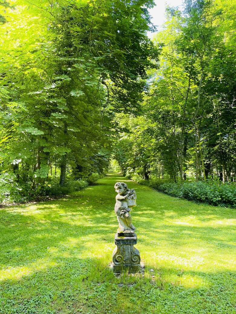 Château d'Isle-sur-Marne (R) - Isle sur Marne, France