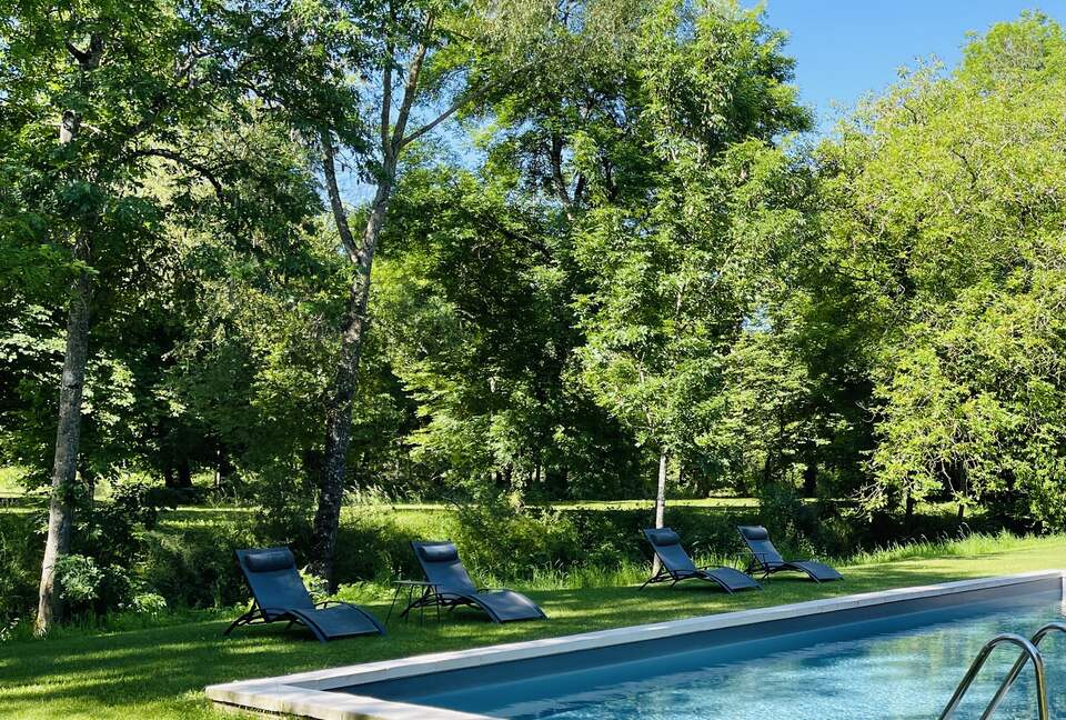 Château d'Isle-sur-Marne (R) - Isle sur Marne, France