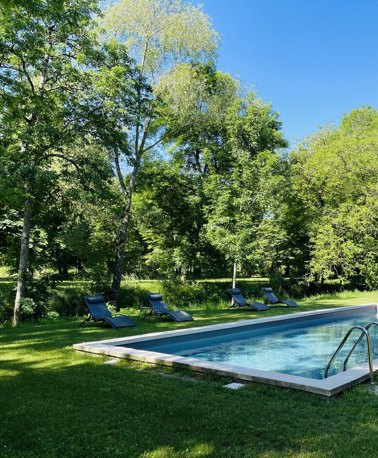 Château d'Isle-sur-Marne (R) - Isle sur Marne, France
