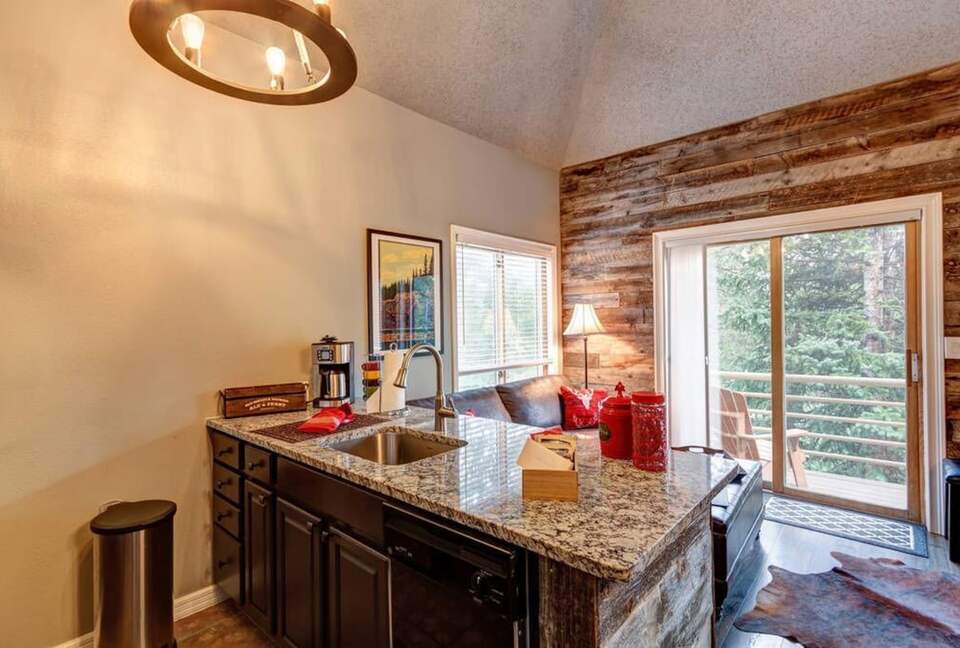 Luxury Ski In/Creekside Condo In Heart of Breck - Breckenridge, Colorado