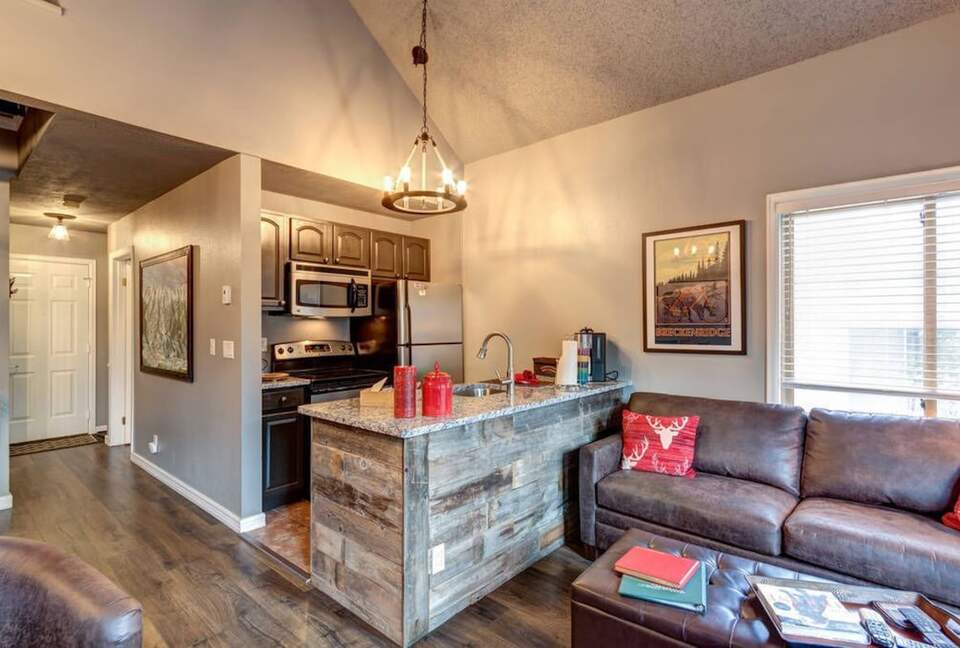 Luxury Ski In/Creekside Condo In Heart of Breck - Breckenridge, Colorado