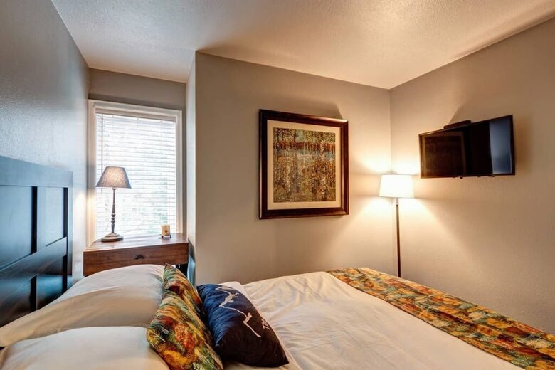 Luxury Ski In/Creekside Condo In Heart of Breck - Breckenridge, Colorado