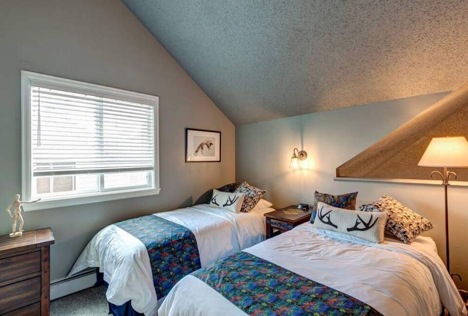 Luxury Ski In/Creekside Condo In Heart of Breck - Breckenridge, Colorado