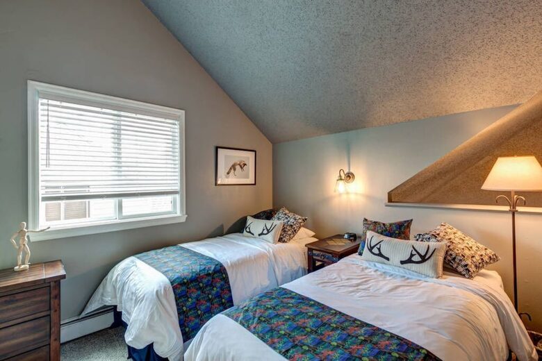 Luxury Ski In/Creekside Condo In Heart of Breck - Breckenridge, Colorado