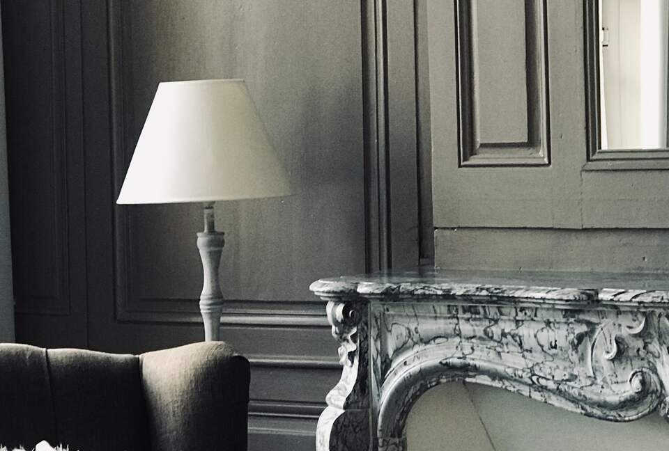 Château d'Isle-sur-Marne (R) - Isle sur Marne, France