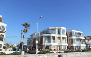 Mission Beach Oceanfront - San Diego (Mission Beach), California