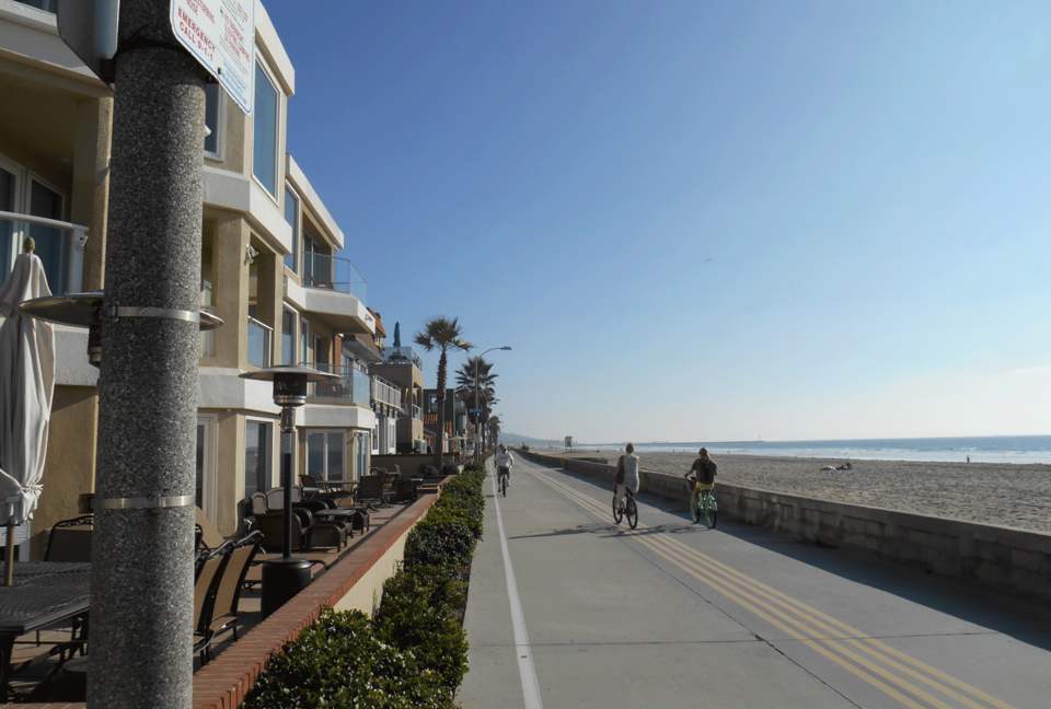 Mission Beach Oceanfront - San Diego (Mission Beach), California