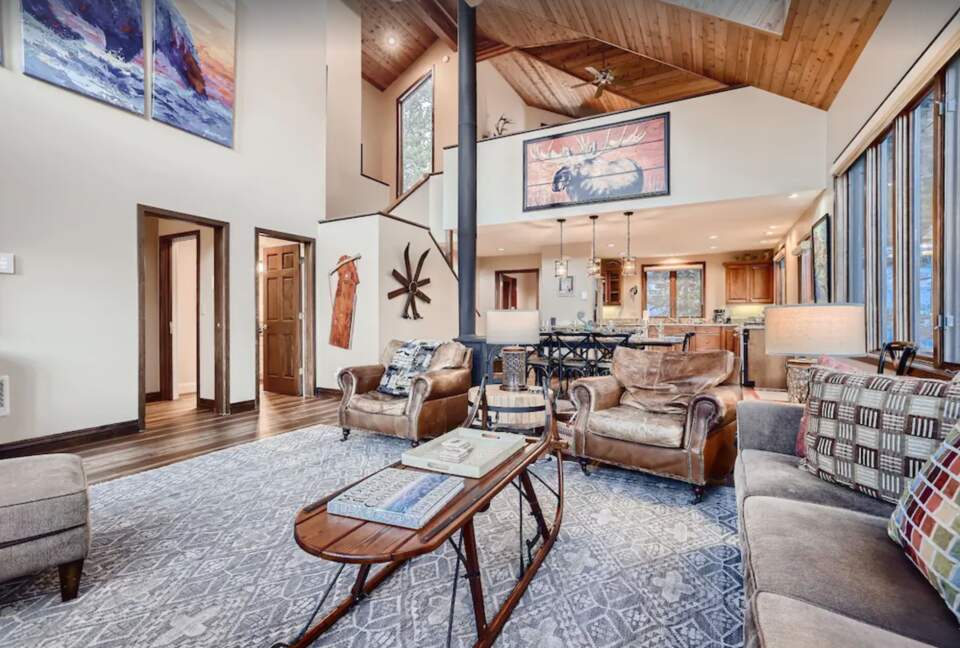 Ullr Haus with Sauna + Private Hot Tub + Views - Breckenridge, Colorado