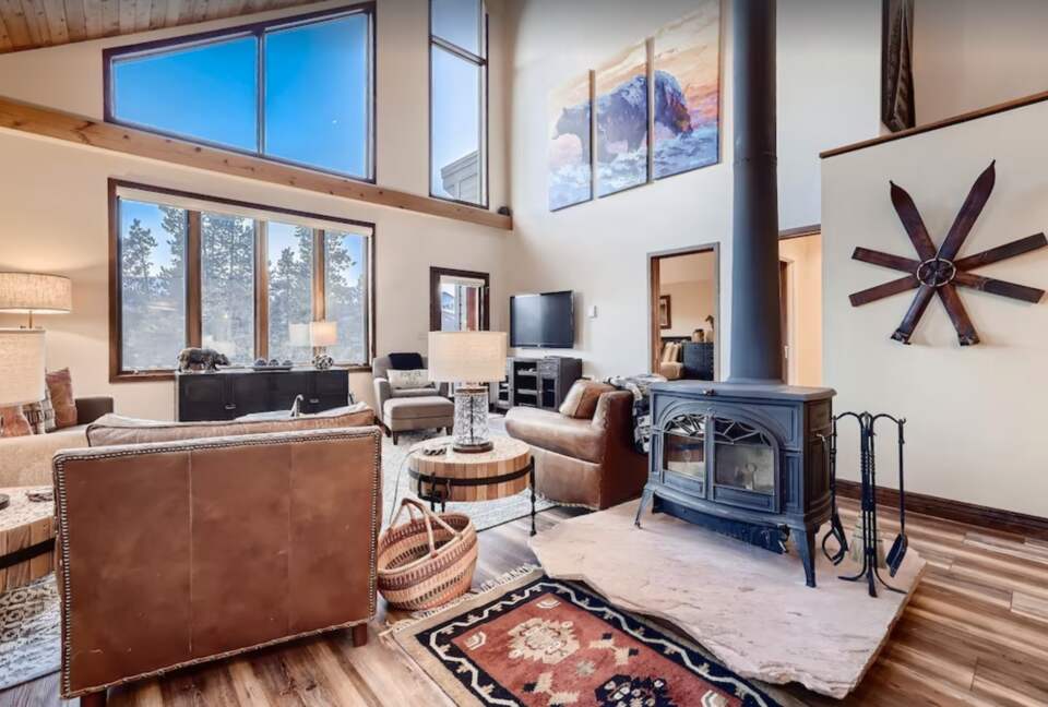 Ullr Haus with Sauna + Private Hot Tub + Views - Breckenridge, Colorado