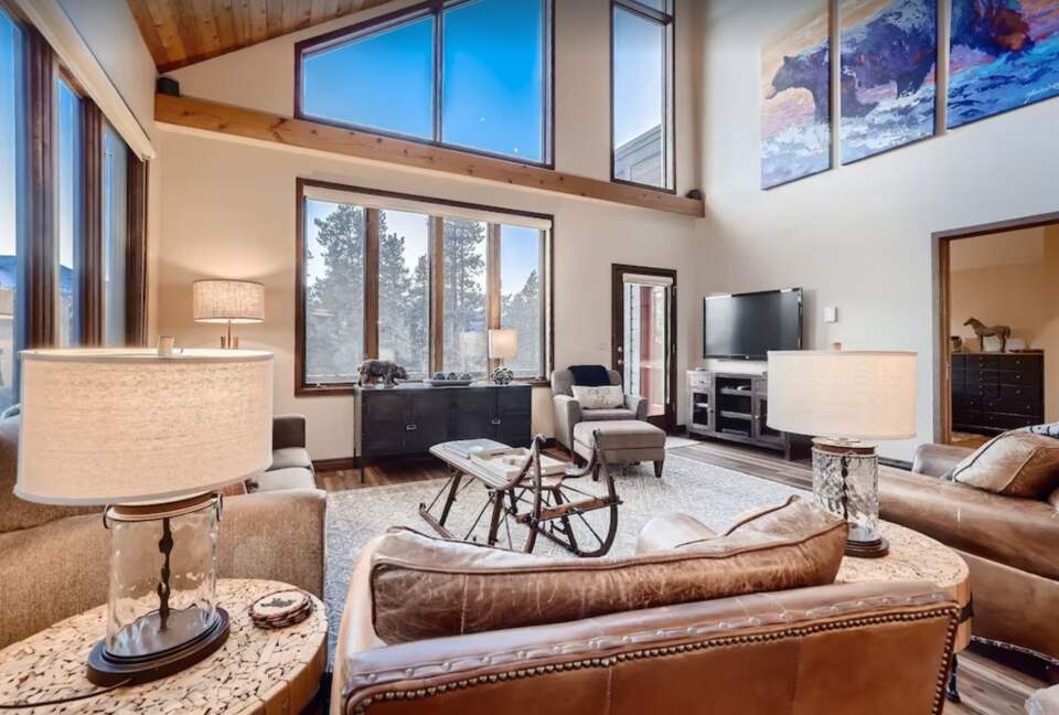 Ullr Haus with Sauna + Private Hot Tub + Views - Breckenridge, Colorado