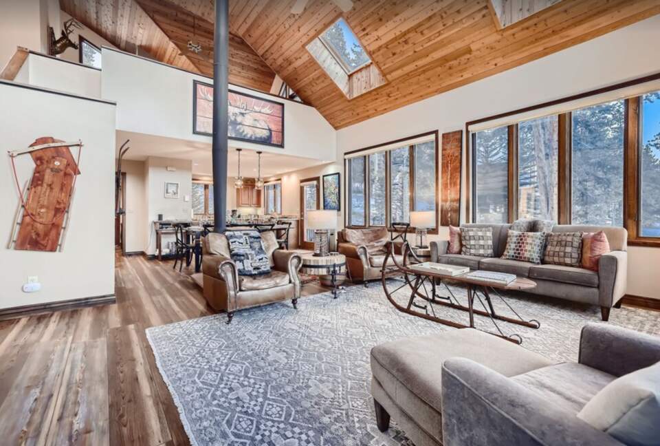 Ullr Haus with Sauna + Private Hot Tub + Views - Breckenridge, Colorado