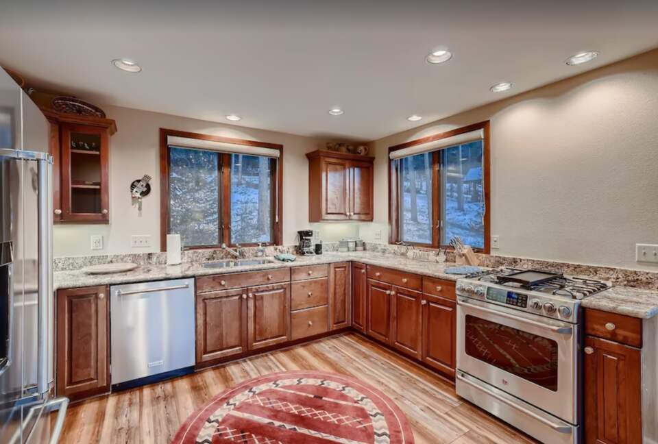Ullr Haus with Sauna + Private Hot Tub + Views - Breckenridge, Colorado